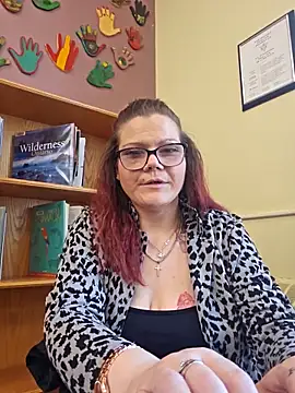 Sexymilf6992 online show from May 2026 06:29:02 PM