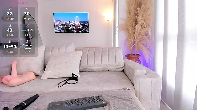 sofiawiliams online show from April 2026 01:07:01 PM