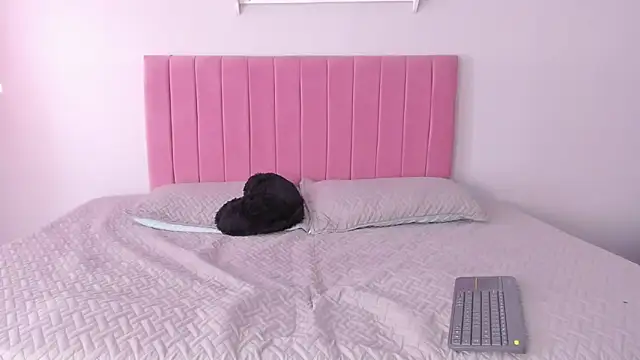 nicol fury online show from March 2026 08:15:01 PM