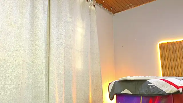 CIccioline pussyGolden online show from March 2026 08:27:02 PM