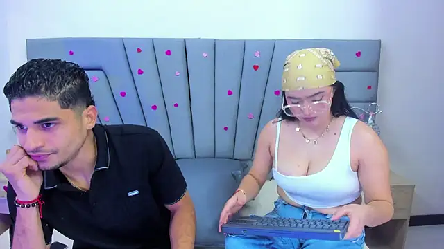 Snapshot of JhoanAndScarlet chatting on March 2026 03:39:02 AM JhoanAndScarlet online show from March 2026 03:39:02 AM