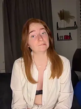 HoneyBunny18 online show from April 2026 07:09:01 PM