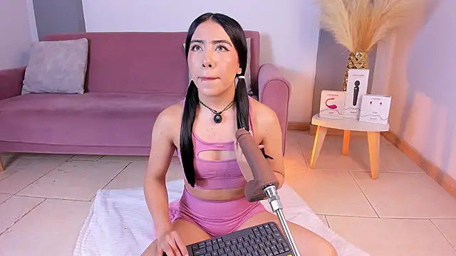 Valecute  online show from May 2026 07:45:01 PM