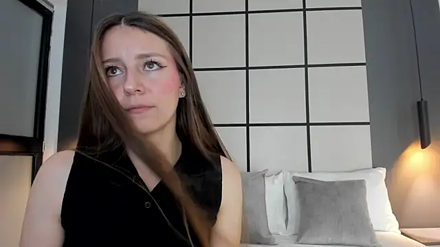 elaia bridge online show from April 2026 07:09:01 PM