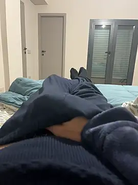 Snapshot of frenk33 chatting on February 2026 06:51:02 PM frenk33 online show from February 2026 06:51:02 PM