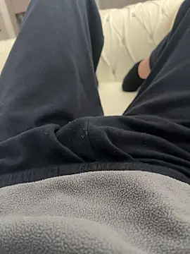 Snapshot of frenk33 chatting on February 2026 12:38:01 PM frenk33 online show from February 2026 12:38:01 PM