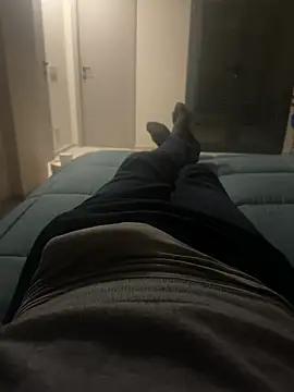 Snapshot of frenk33 chatting on March 2026 09:44:01 PM frenk33 online show from March 2026 09:44:01 PM