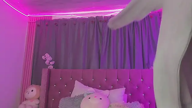 Kiara lovely online show from April 2026 07:31:02 PM