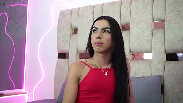 Fernanda thail  online show from March 2026 08:05:02 PM