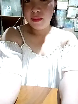 Snapshot of Lucky_girl_4 chatting on February 2026 02:51:01 PM Lucky girl 4 online show from February 2026 02:51:01 PM