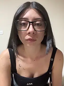 Snapshot of ZafiraNights chatting on March 2026 03:25:02 AM ZafiraNights online show from March 2026 03:25:02 AM