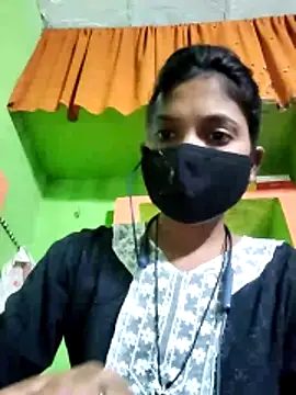 Cute aroshi online show from March 2026 05:02:02 PM