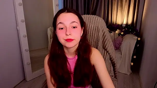 BellaThery online show from March 2026 05:05:01 AM