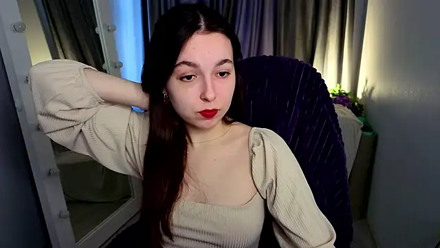 BellaThery online show from April 2026 05:15:01 AM