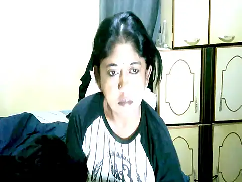 IndianPleasures21 online show from June 2026 01:22:02 AM