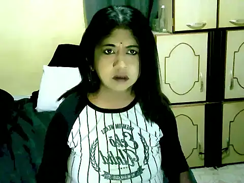 IndianPleasures21 online show from June 2026 06:51:01 PM