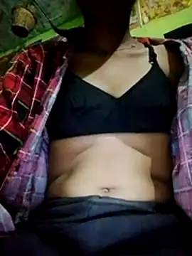 Snapshot of wifedesi7050 chatting on May 2026 04:23:01 PM wifedesi7050 online show from May 2026 04:23:01 PM
