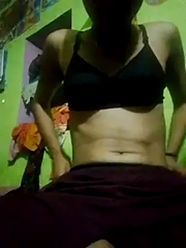 Snapshot of wifedesi7050 chatting on May 2026 05:11:01 PM wifedesi7050 online show from May 2026 05:11:01 PM