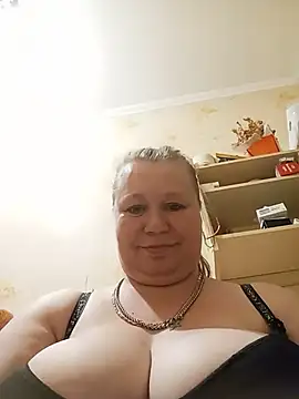 Snapshot of KiraStanton chatting on June 2026 11:31:02 PM KiraStanton online show from June 2026 11:31:02 PM