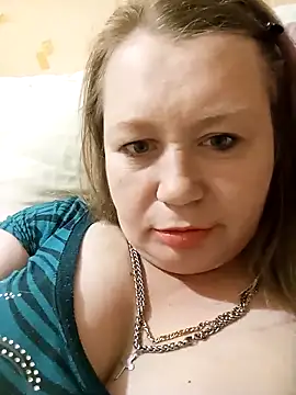 KiraStanton online show from March 2026 06:09:01 PM