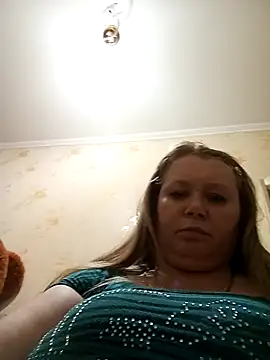 KiraStanton online show from March 2026 09:17:01 PM