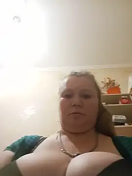 Snapshot of KiraStanton chatting on June 2026 11:17:01 PM KiraStanton online show from June 2026 11:17:01 PM