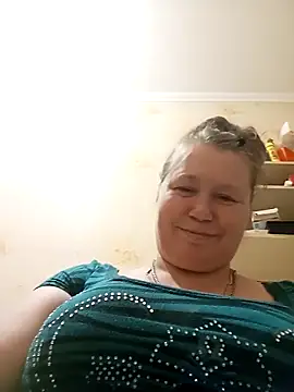 KiraStanton online show from March 2026 10:41:01 PM