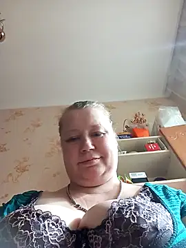 Snapshot of KiraStanton chatting on May 2026 02:14:01 PM KiraStanton online show from May 2026 02:14:01 PM