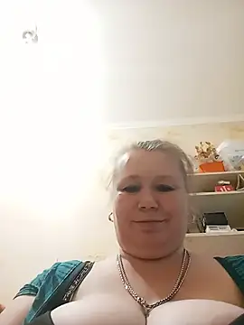 Snapshot of KiraStanton chatting on July 2026 05:24:02 PM KiraStanton online show from July 2026 05:24:02 PM