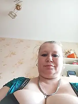 Snapshot of KiraStanton chatting on July 2026 02:02:01 PM KiraStanton online show from July 2026 02:02:01 PM