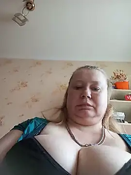 Snapshot of KiraStanton chatting on June 2026 05:34:01 AM KiraStanton online show from June 2026 05:34:01 AM