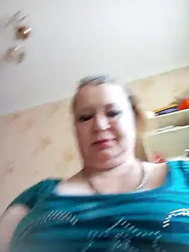 KiraStanton online show from April 2026 09:02:01 AM