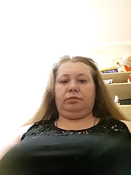 KiraStanton online show from April 2026 06:47:01 PM