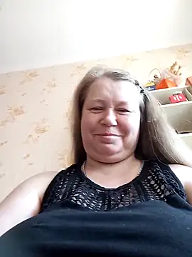 KiraStanton online show from April 2026 10:10:02 AM