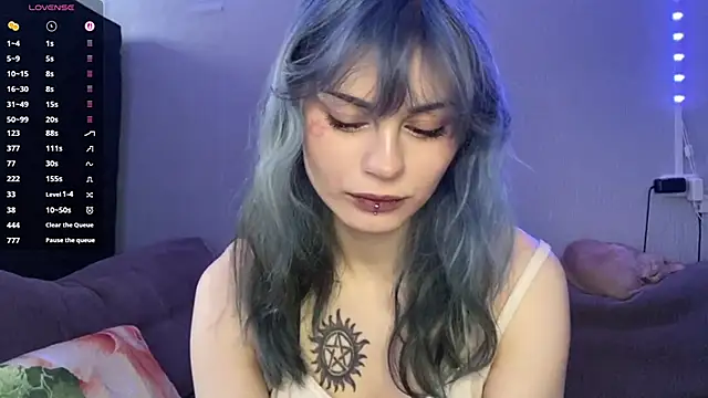 Emmibrilson online show from April 2026 11:57:01 AM