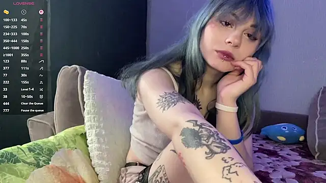 Emmibrilson online show from April 2026 12:21:02 PM