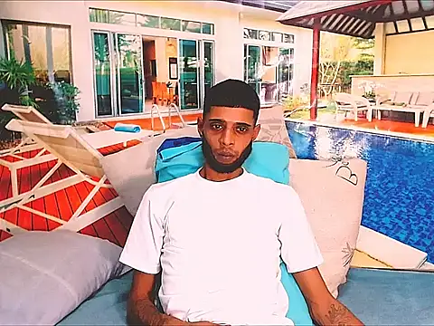 CharmingIndian1 online show from April 2026 06:22:01 PM