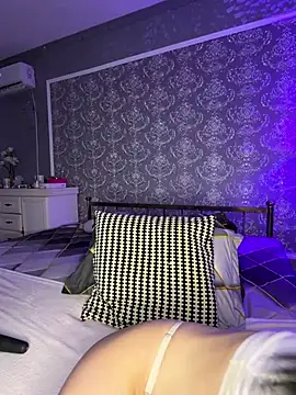 Olivia Noor online show from March 2026 06:42:01 PM