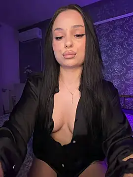 Olivia Noor online show from May 2026 06:23:01 PM