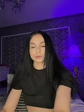 Olivia Noor online show from March 2026 02:02:02 AM