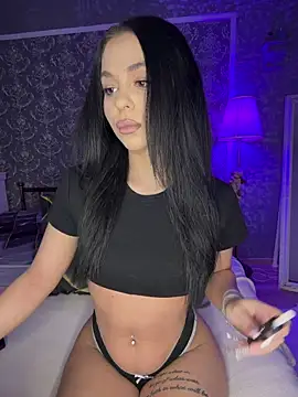 Olivia Noor online show from April 2026 05:30:02 PM