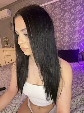 Olivia Noor online show from March 2026 09:39:01 PM