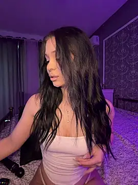 Olivia Noor online show from May 2026 05:02:02 PM