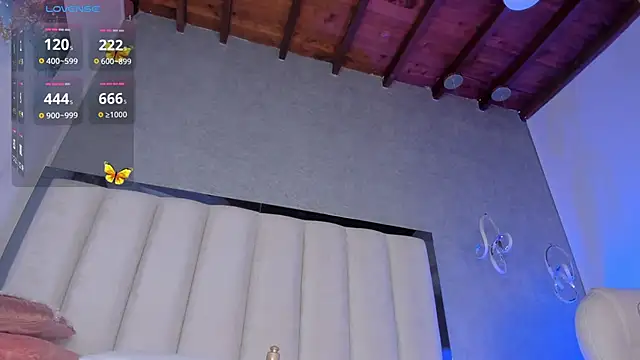 Ambarr Moon  online show from February 2026 09:47:01 PM