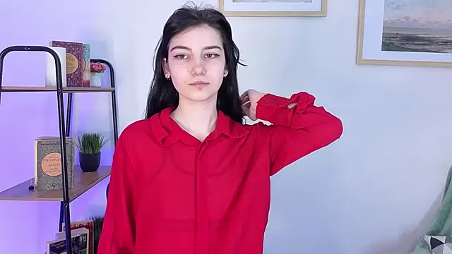 Lilian Merf online show from March 2026 08:27:01 AM