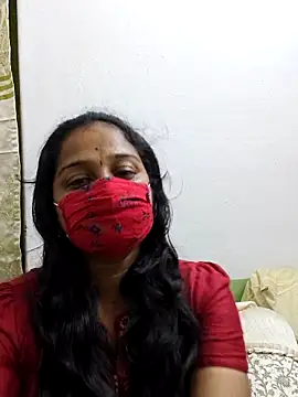 Shaliniqueen online show from May 2026 02:57:01 PM