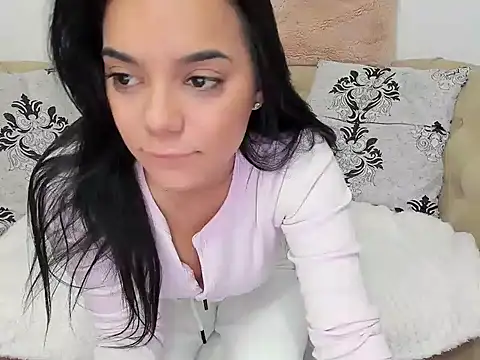 Snapshot of EnticingAmy chatting on February 2026 08:25:02 AM EnticingAmy online show from February 2026 08:25:02 AM