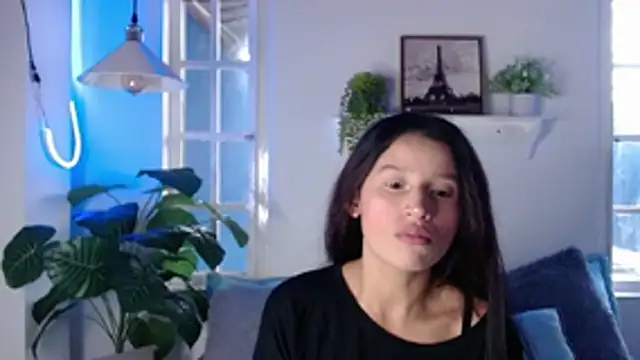 milk chloe  online show from March 2026 01:44:01 PM