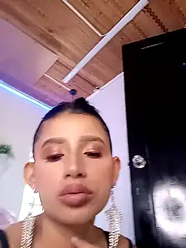 milk chloe  online show from March 2026 06:40:01 PM