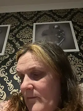 Busty-GilfQuinn online show from February 2026 10:44:01 PM